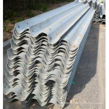 Stahl Zwei Thire Wabes Autobahn Guardrail Roll Forming in Dubai